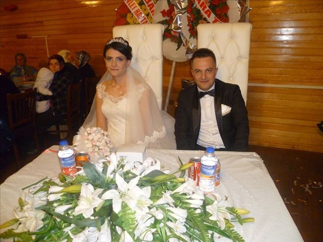Muhteşem Bir Düğünle Evlendiler