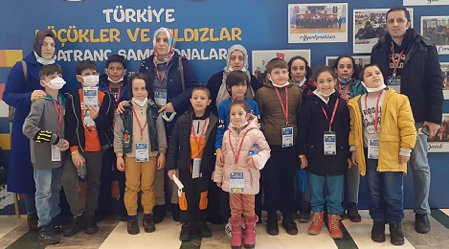 Zeki Bilge İlkokulu Satranç Turnuvası Türkiye Finallerinde 