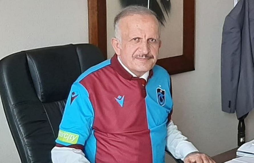 Trabzonspor Eski Yöneticisi  Abanoz Şampiyonluk Formasını Giydi