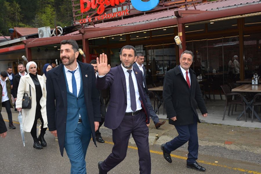 BBP Milletvekili Adayı Oktay Acar,Çaykara ve uzungöl İle Buluştu