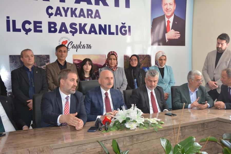 Bakan Karaismailoğlu ve AK Parti Milletvekillerinden Çaykara