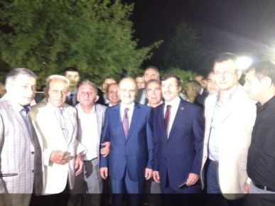 Çevre ve Şehircilik Bakanı Erdoğan Bayraktar Ankara?da iftar yemeği verdi.