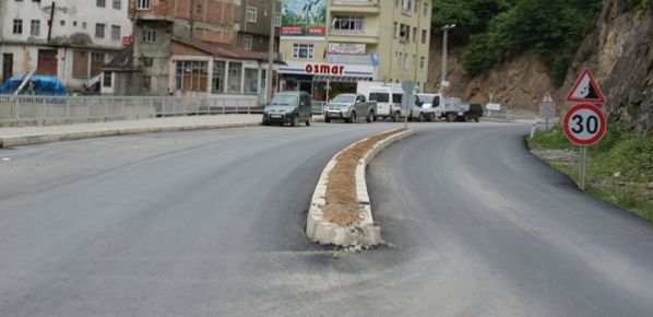 Nihayet Çaykara girişi yolu asfaltlandı!