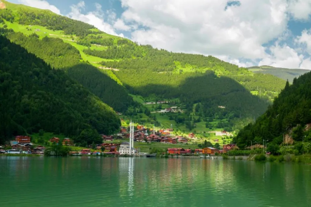 Uzungöl Mahallesinden Meyrem Kayaoğlu Vefat Etti