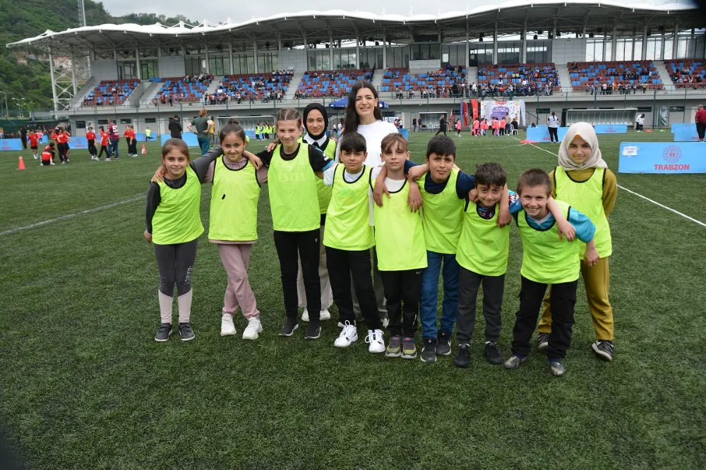 Uzungöl İlkokulu Geleneksel Çocuk Oyunlarında Trabzon İl Şampiyonu