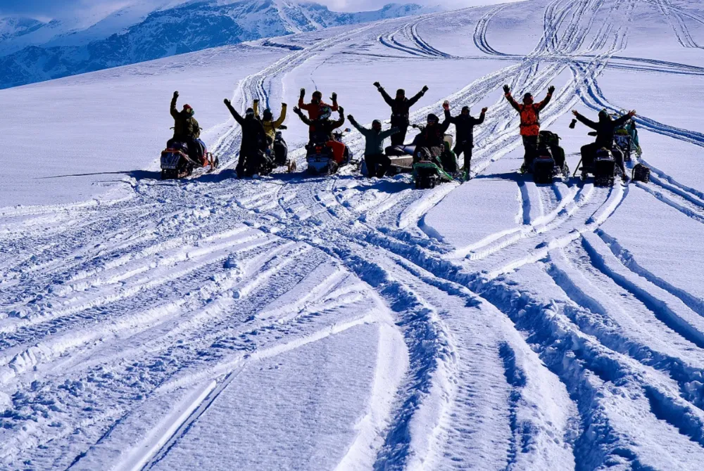 .Uzungöl Gençlerinden Şekersu Yaylasında Kar Motoru Heyecanı