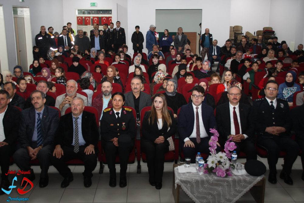 Dernekpazarı’nda Cumhuriyet Bayramı Kutlandı