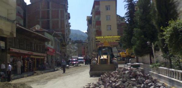 Çaykara`da altyapı çalışmaları