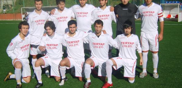 Çaykaraspor?u Tütün Çarptı..