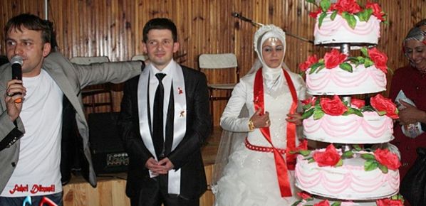 Evliler Kervanına İki Yeni Yolcu