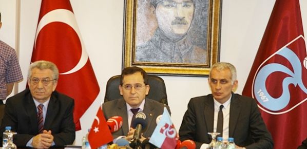 Trabzonspor`un yeni yönetimi görevi devraldı